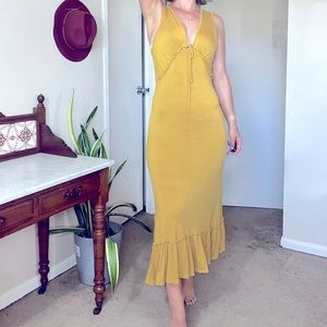 Stretchy mix, so cute in, figure flattering!!